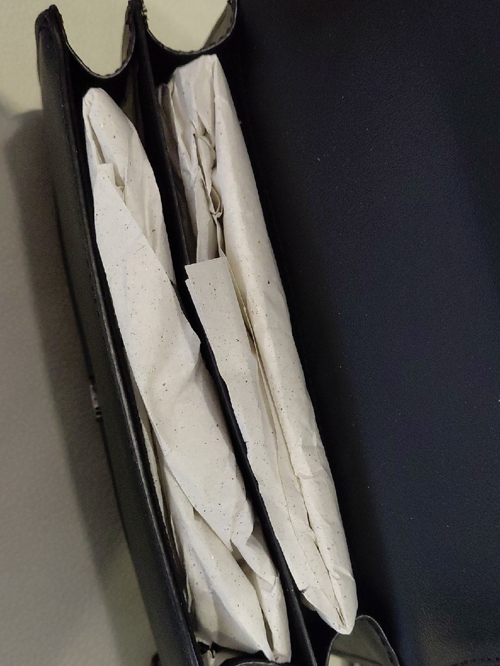 STEVE MADDEN CHERRIES CROSSBODY - Picture 10 of 12